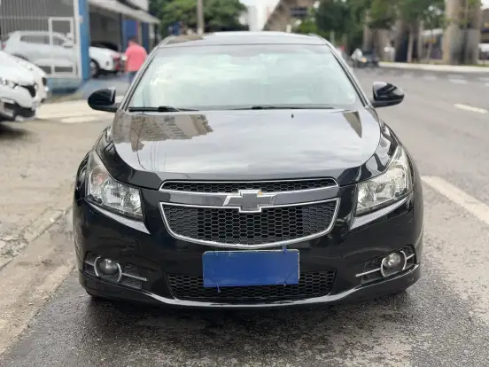 CHEVROLET-CRUZE-2013