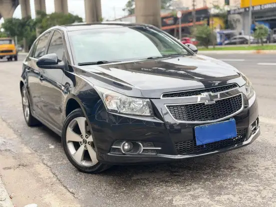 CHEVROLET-CRUZE-2013