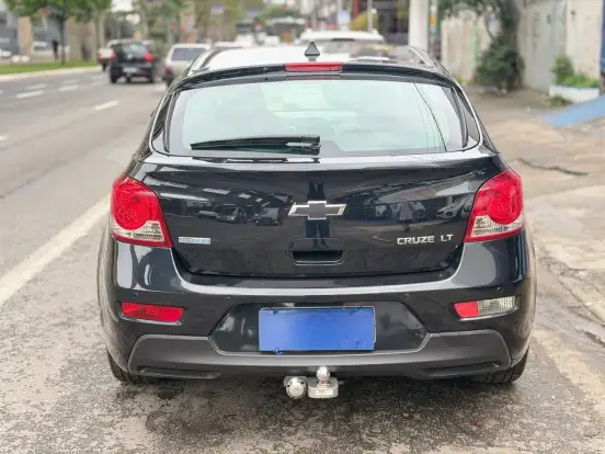CHEVROLET-CRUZE-2013