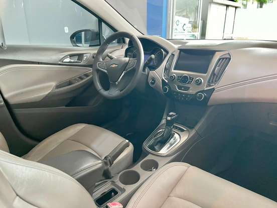 CHEVROLET-CRUZE-2018