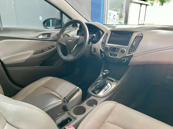 CHEVROLET-CRUZE-2018