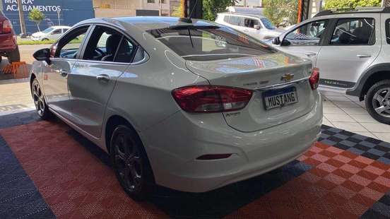 CHEVROLET-CRUZE-2022