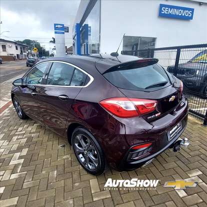 CHEVROLET-CRUZE-2018
