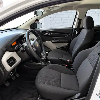 CHEVROLET-ONIX-2018