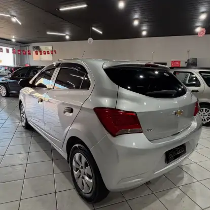 CHEVROLET-ONIX-1.0 MPFI JOY 8V FLEX 4P MANUAL CHEVROLET-ONIX-2019