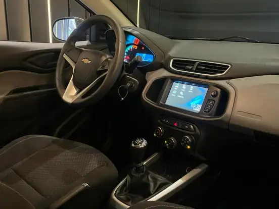 CHEVROLET-ONIX-2017