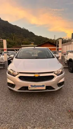CHEVROLET-ONIX-2018