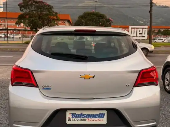 CHEVROLET-ONIX-1.0 MPFI LT 8V FLEX 4P MANUAL CHEVROLET-ONIX-2018