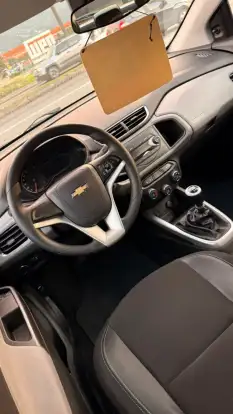 CHEVROLET-ONIX-2018