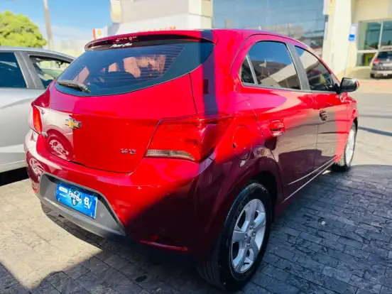 CHEVROLET-ONIX-1.4 MPFI LT 8V FLEX 4P AUTOMÁTICO CHEVROLET-ONIX-2018