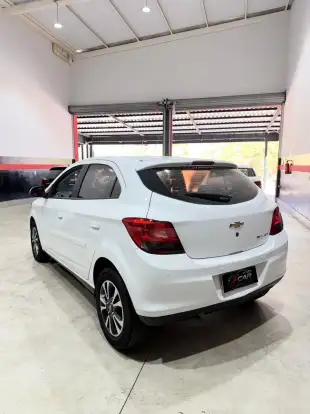 CHEVROLET-ONIX-1.4 MPFI LTZ 8V FLEX 4P AUTOMÁTICO CHEVROLET-ONIX-2015