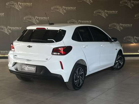 CHEVROLET-ONIX-2024