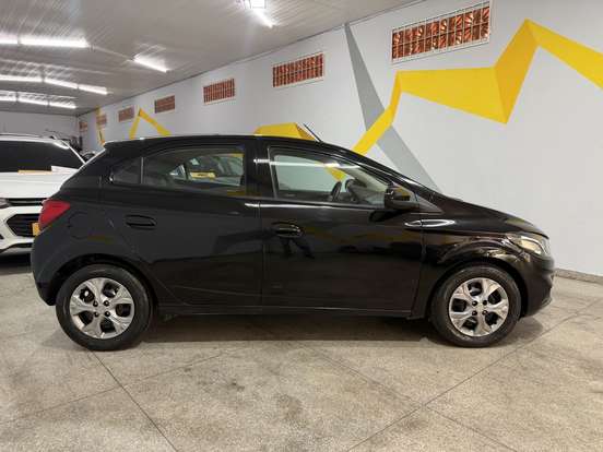 CHEVROLET-ONIX-2021