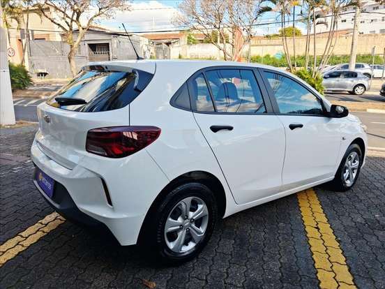 CHEVROLET-ONIX-2024