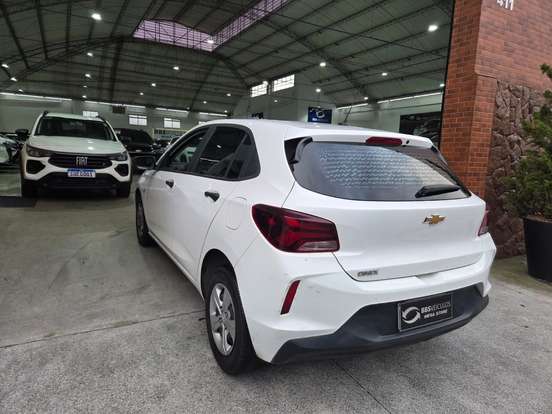 CHEVROLET-ONIX-2024