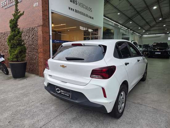 CHEVROLET-ONIX-2024