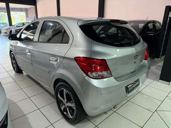 CHEVROLET-ONIX-2016