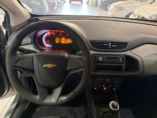 CHEVROLET-ONIX-2016