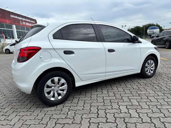 CHEVROLET-ONIX-2019