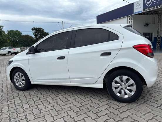 CHEVROLET-ONIX-2019