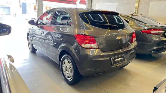 CHEVROLET-ONIX-2014