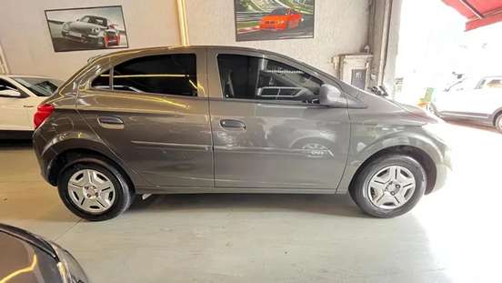 CHEVROLET-ONIX-2014