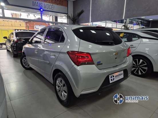 CHEVROLET-ONIX-1.0 MPFI LT 8V FLEX 4P MANUAL CHEVROLET-ONIX-2017