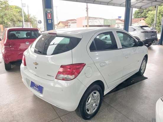 CHEVROLET-ONIX-1.0 MPFI LT 8V FLEX 4P MANUAL CHEVROLET-ONIX-2015