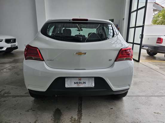 CHEVROLET-ONIX-2019