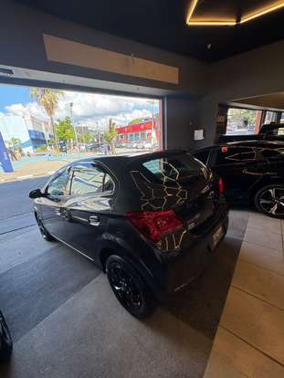 CHEVROLET-ONIX-2018