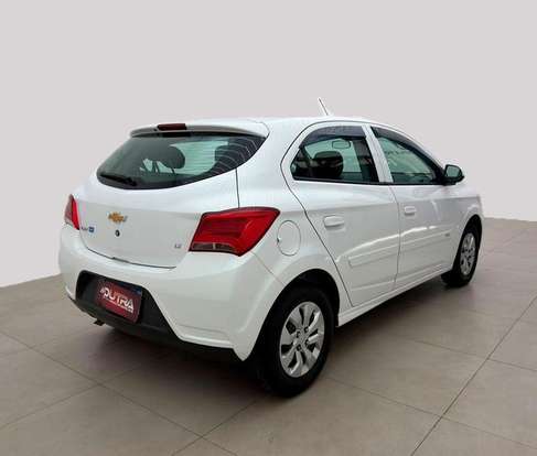 CHEVROLET-ONIX-2017