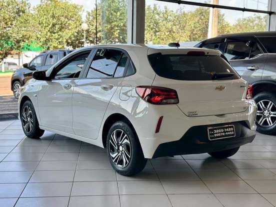 CHEVROLET-ONIX-2024