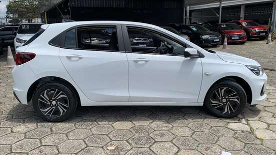 CHEVROLET-ONIX-2024