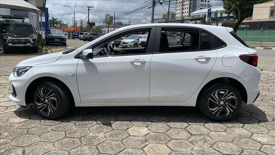 CHEVROLET-ONIX-2024