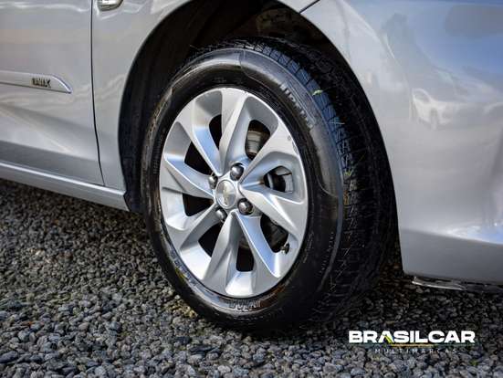 CHEVROLET-ONIX-2020