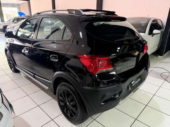 CHEVROLET-ONIX-2018