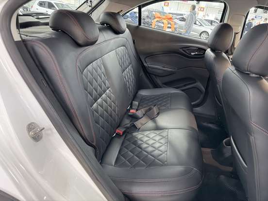 CHEVROLET-ONIX-2018