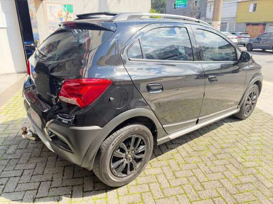 CHEVROLET-ONIX-1.4 MPFI ACTIV 8V FLEX 4P AUTOMÁTICO CHEVROLET-ONIX-2018