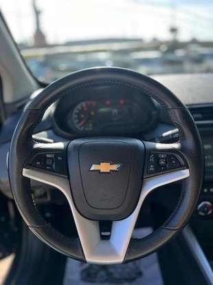 CHEVROLET-ONIX-2019