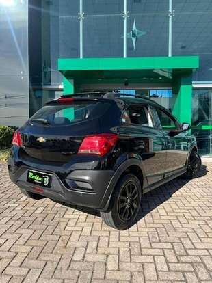 CHEVROLET-ONIX-2019