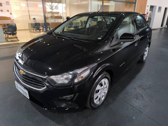CHEVROLET ONIX 1.4 MPFI ADVANTAGE 8V FLEX 4P AUTOMÁTICO