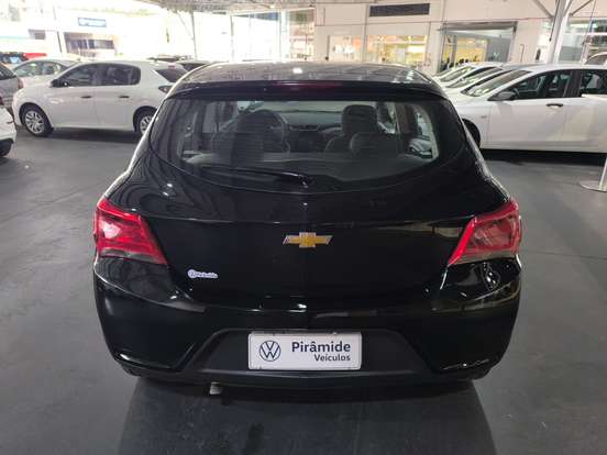 CHEVROLET-ONIX-2018