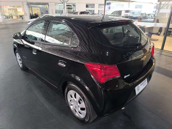 CHEVROLET-ONIX-1.4 MPFI ADVANTAGE 8V FLEX 4P AUTOMÁTICO CHEVROLET-ONIX-2018