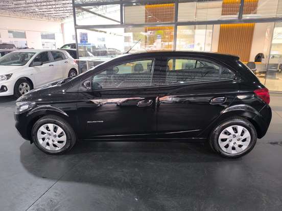 CHEVROLET-ONIX-1.4 MPFI ADVANTAGE 8V FLEX 4P AUTOMÁTICO CHEVROLET-ONIX-2018