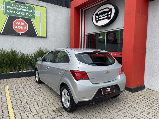 CHEVROLET-ONIX-2019