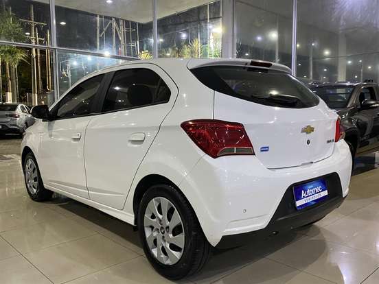 CHEVROLET-ONIX-2017
