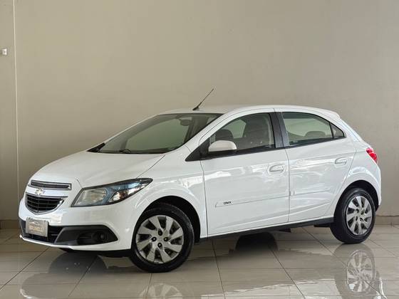 CHEVROLET ONIX 1.4 MPFI LT 8V FLEX 4P MANUAL