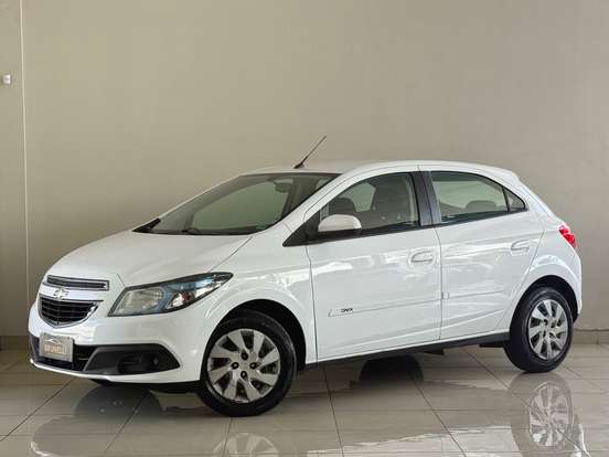 CHEVROLET-ONIX-2013