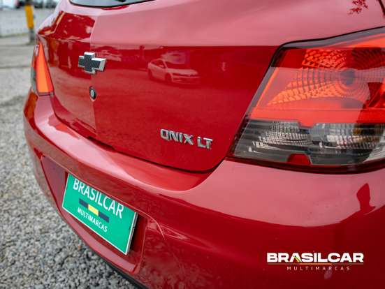 CHEVROLET-ONIX-2013