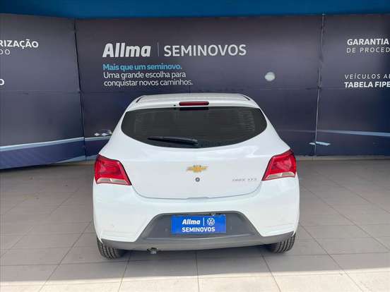 CHEVROLET-ONIX-2017